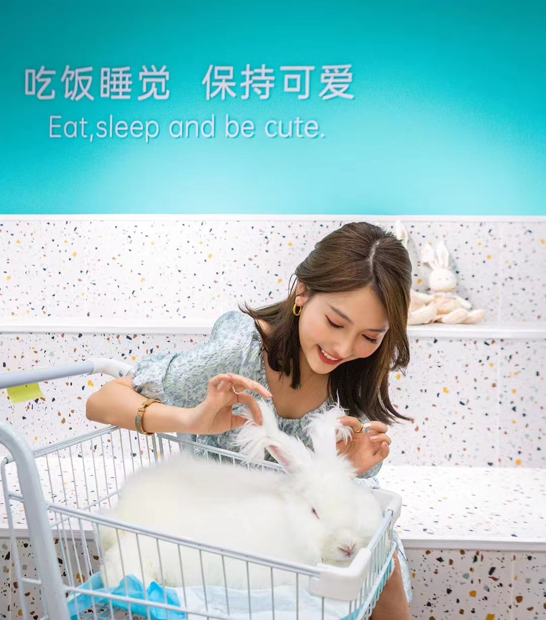 a0c3de3c-254d-4e43-b8cc-cd81f0494113